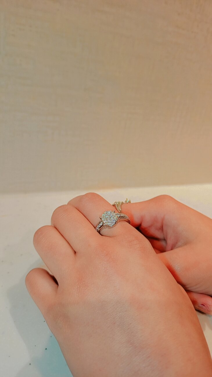 Luxe Blossom Ring - Image 3