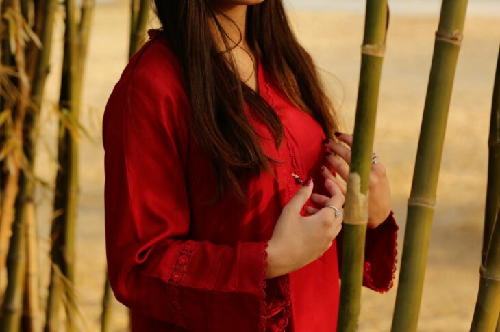 Crimson Royale – Fiery Red Linen 2-Piece Suit - Image 2