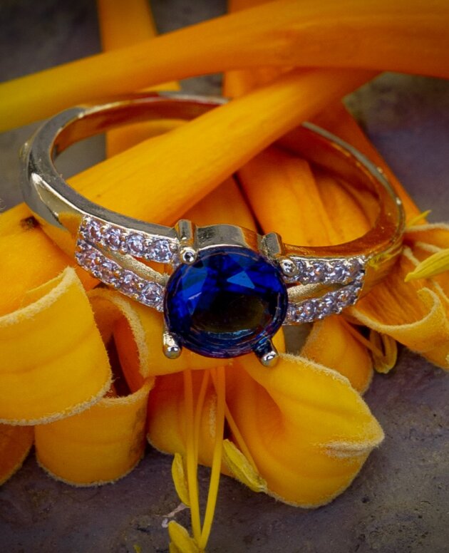 Royal Sapphire Bloom Ring✨💙