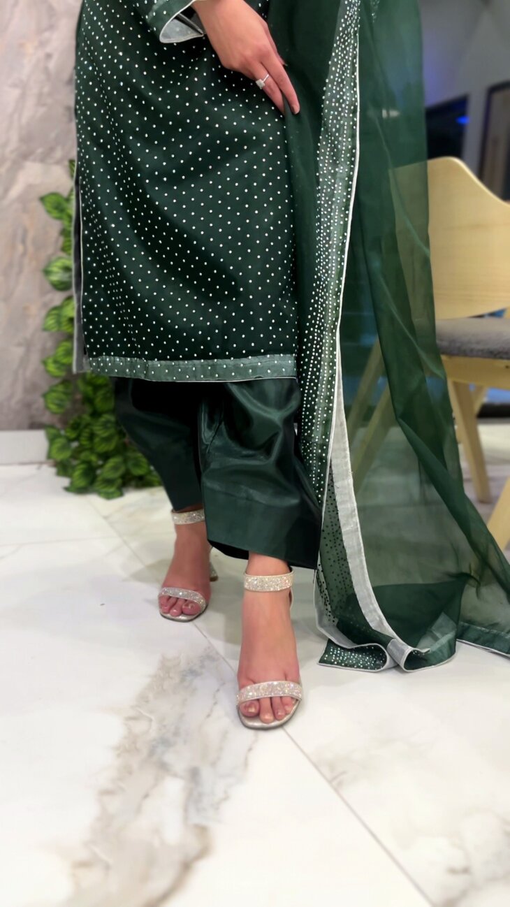 Green Shamoz Silk Attire 3 piece Suit - Image 10