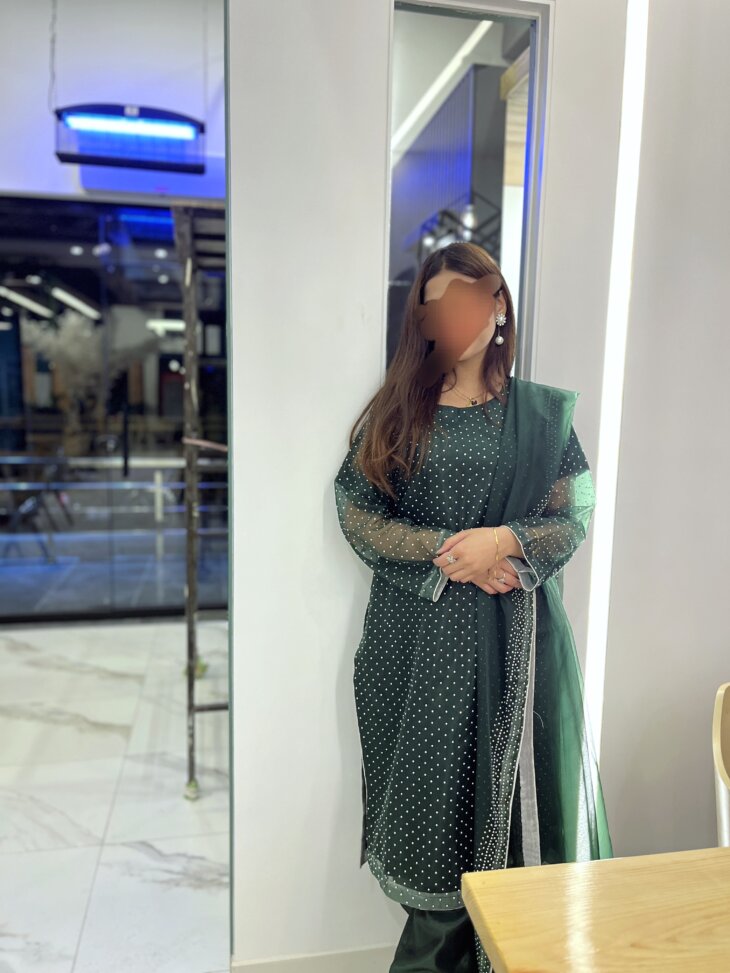 Green Shamoz Silk Attire 3 piece Suit - Image 9