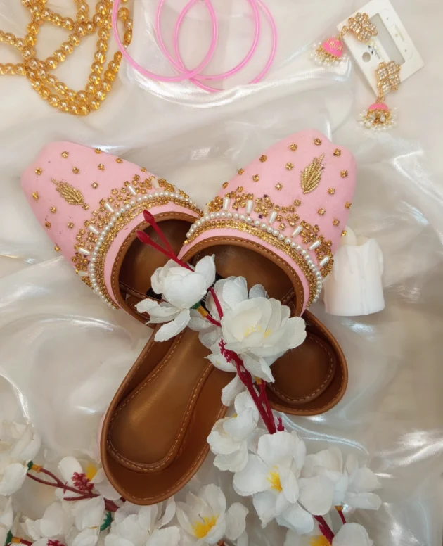 Pink & Gold Khusa