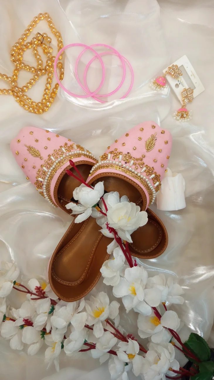 Pink & Gold Khusa